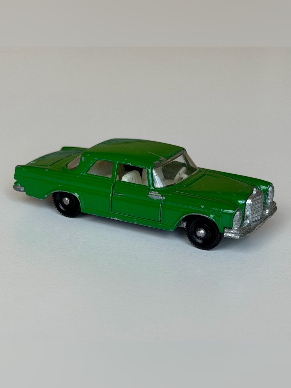 Vintage Matchbox No. 46 Mercedes 300 SE Green Lesney Made in England